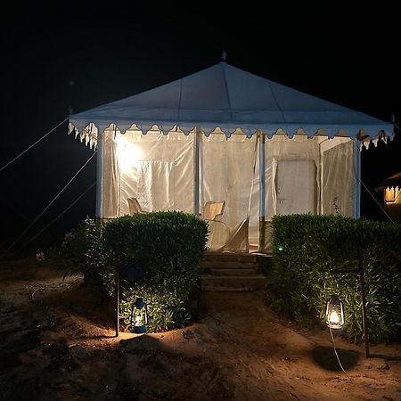 Sunny Desert Camp Kūri Екстериор снимка