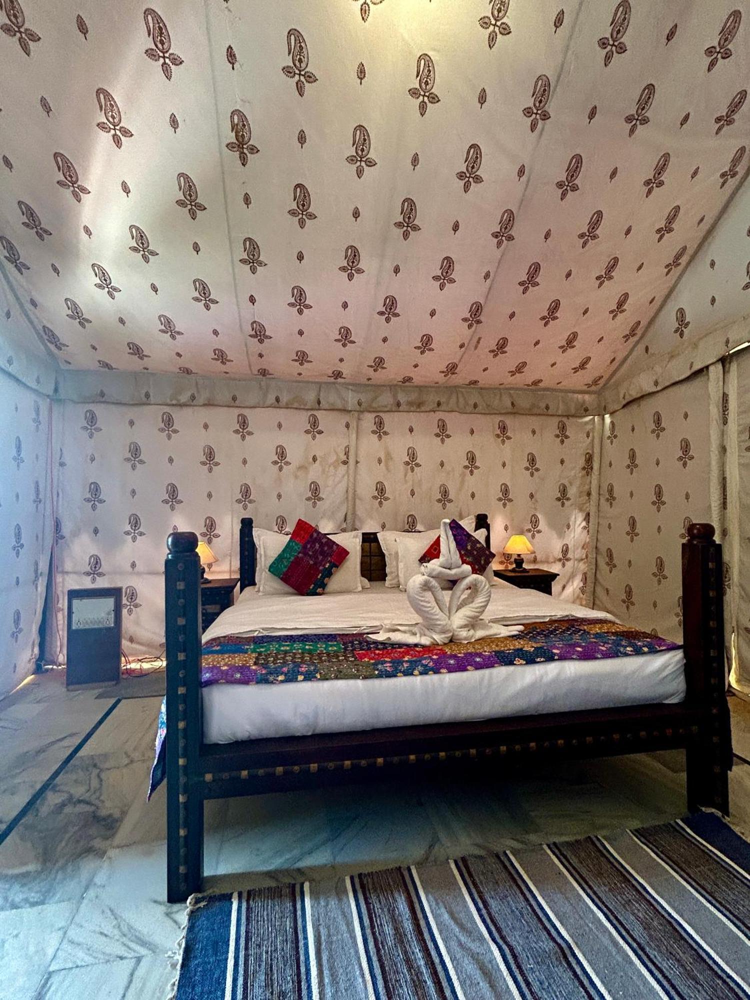 Sunny Desert Camp Kūri Екстериор снимка