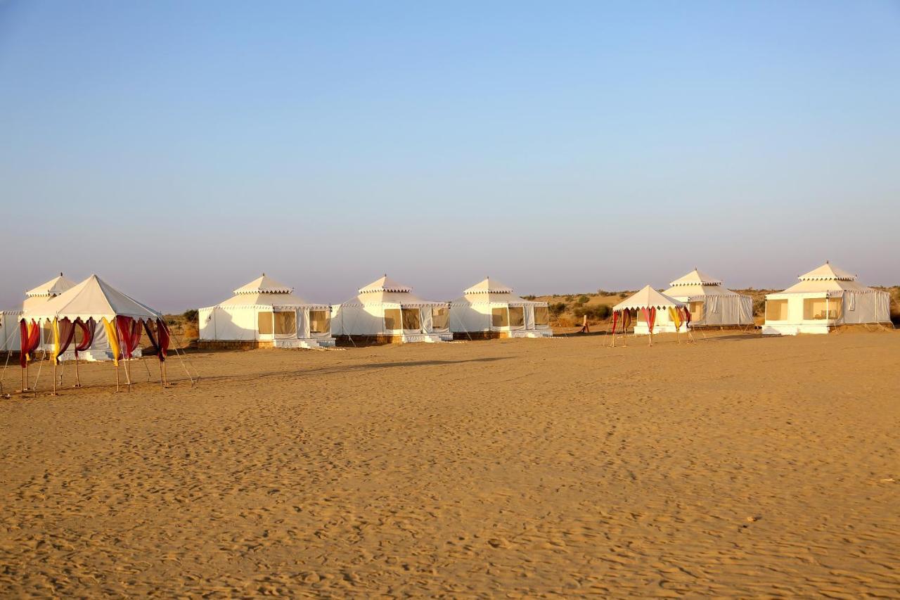 Sunny Desert Camp Kūri Екстериор снимка