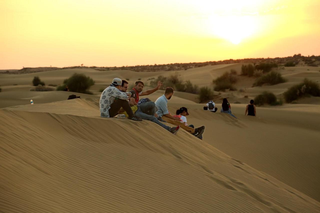 Sunny Desert Camp Kūri Екстериор снимка